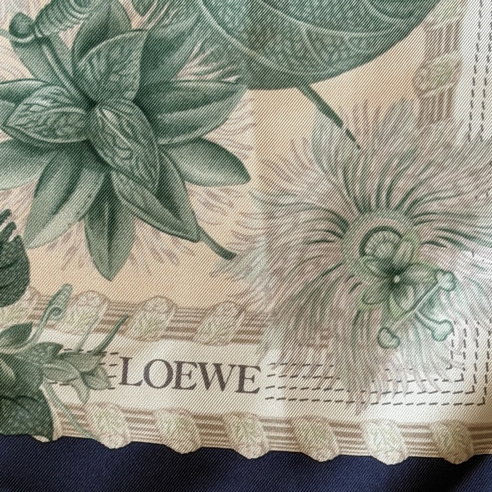 Loewe Multicolor Floral & Nautical vintage Silk Scarf ABSOLUTELY GORGEOUS! - Picture 7 of 7